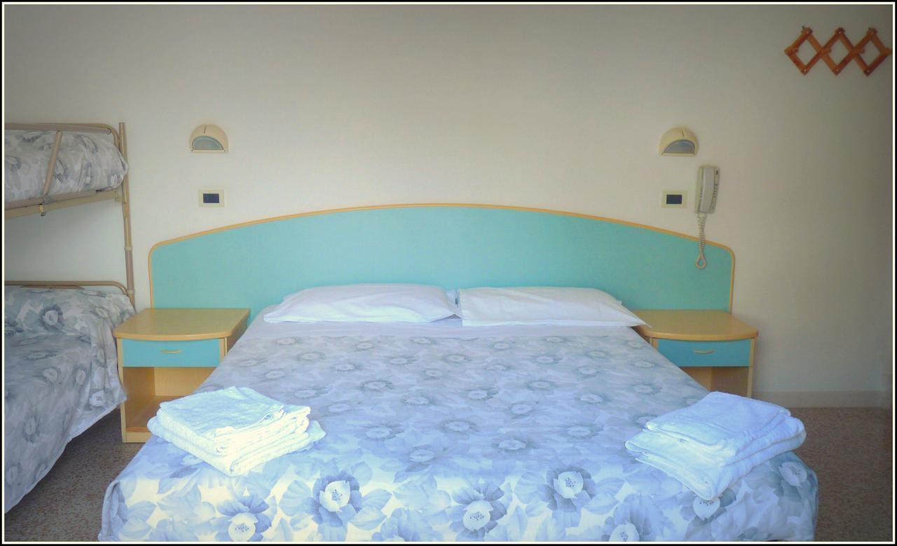 Hotel Luana Rimini Exterior foto